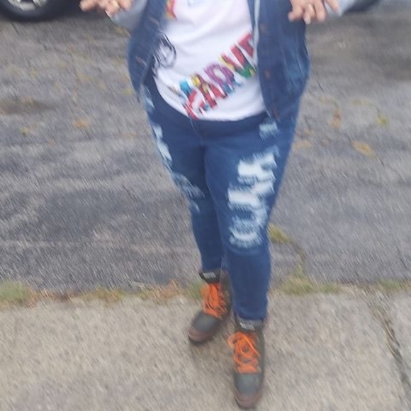 Meet your Posher, Mel - Picture 1 of 1